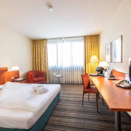 Hotel Mercure Am Messeplatz 4*