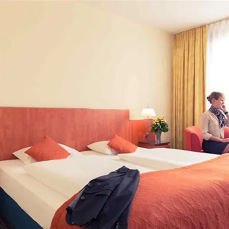 Hotel Mercure Am Messeplatz 4*