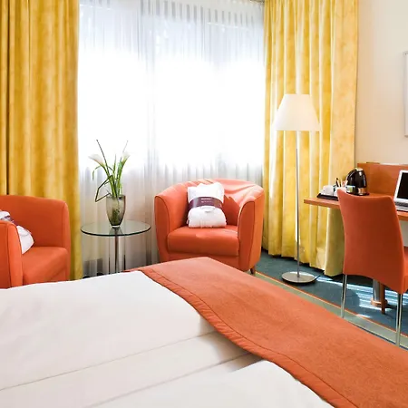 Mercure Am Messeplatz 4* אופנבורג