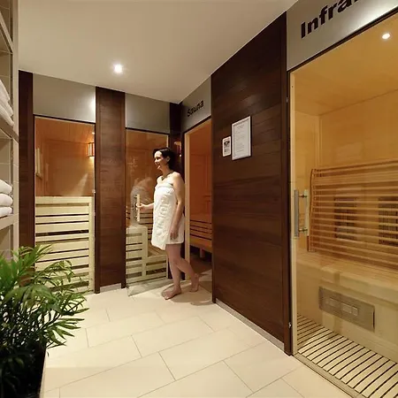 Mercure Am Messeplatz 4*